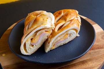 
ham and cheese baguette