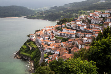 Fototapeta na wymiar Views of a beautiful town near the sea