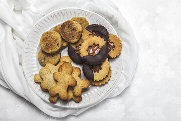 Homemade Cinnamon Chocolate Gingerbread Cookies