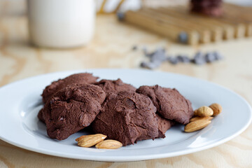 Super delicious Chocolate and Almond Cookies
