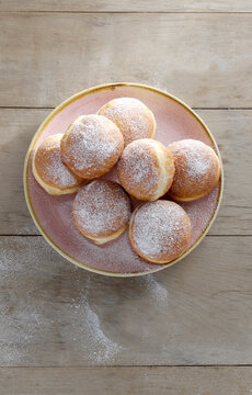 A plate of doughnuts