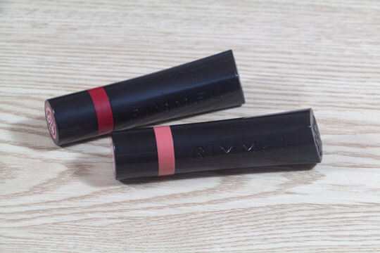 Rimmel 이미지 – 찾아보기 395 스톡 사진, 벡터 및 비디오 | Adobe Stock