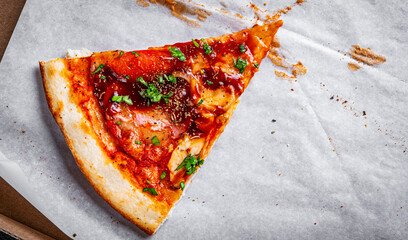 last one slice of Pizza with Mozzarella cheese, ham, bacon, Tomato sauce, pepper, Spices and basil....