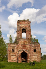Fototapeta na wymiar abandoned old church
