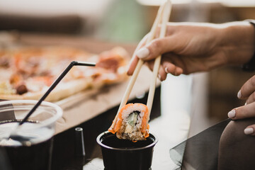 food, sushi, rice, japanese, meal, fish, seafood, salmon, dinner, plate, gourmet, cuisine, roll, japan, delicious, raw, healthy, lunch, dish, asia, traditional, tuna, restaurant, maki, fresh