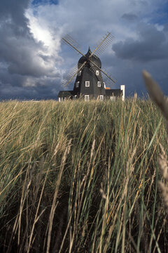 windmuehle in loenstrup, daenemark