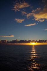 Fototapeta premium Sunset over the sea