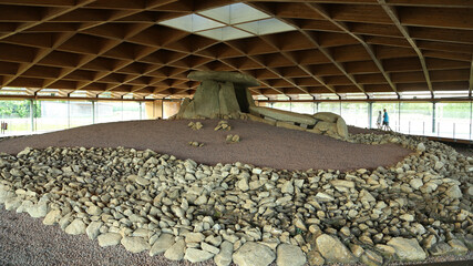 Dolmen de Dombate 3800-2700 a.C. Dombate, Borneiro, A Coruña © IVÁN VIEITO GARCÍA