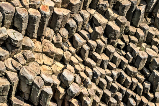 Formaciones rocosas. Detalle de los prismas bas&aacute;lticos en Huasca de Ocampo, Hidalgo, M&eacute;xico.