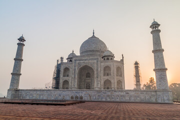 Fototapeta na wymiar Morning view of Taj Mahal in Agra, India