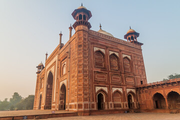 Fototapeta na wymiar Mosque at Taj Mahal in Agra, India