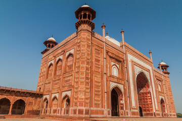 Fototapeta na wymiar Mosque at Taj Mahal complex in Agra, India