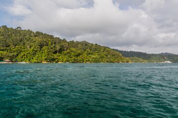 Fototapeta premium Island in Tunku Abdul Rahman National Park, Sabah, Malaysia