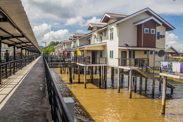 Obraz premium Houses in Kampong Ayer water village in Bandar Seri Begawan, capital of Brunei
