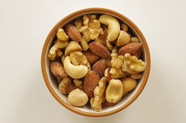 味付きのミックスナッツ