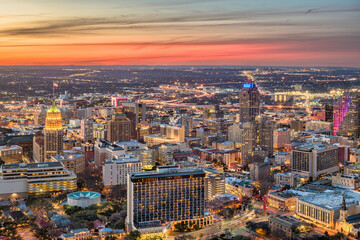 San Antonio, Texas, USA downtown city skyline at dusk. - obrazy, fototapety, plakaty