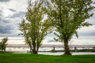 Centennial bridge with metal structure over the Tagus River 