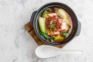 ピリ辛坦々湯豆腐