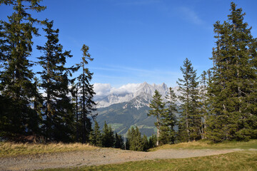 Blick vom Rossbrand auf das Dachsteingebirge