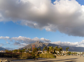 atardecer en la playa de Banús, Marbella
