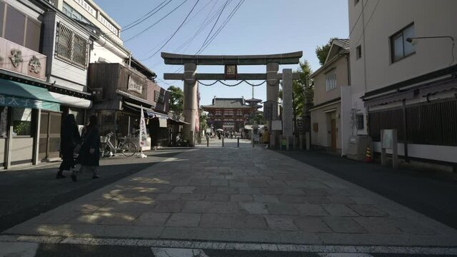 Hyperlapse thought a Japanese typical temple in Tokyo, Japan