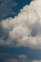 Fototapeta na wymiar white cumulus clouds