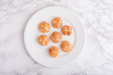 Almond Christmas cookies