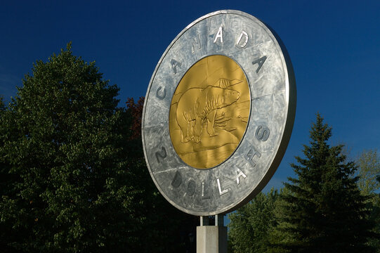 Giant Two Dollar Canadian Coin In Campbellford, Canada - August 28, 2005