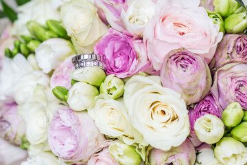 bouquet of pink roses