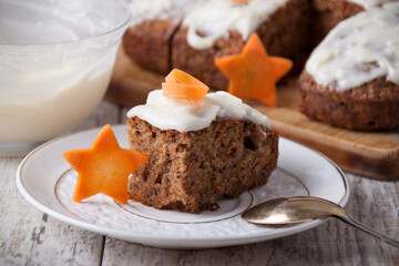 Carrot cake with creamy icing