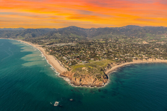 Zuma Beach California Stock Photo - Download Image Now - Breaking
