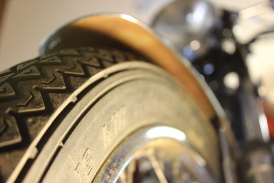 Kawasaki S1 A1 1973 motorcycle tyre