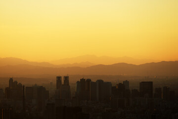 Fototapeta na wymiar Beautiful sunset and mountain landscape in evening at tokyo, Japan.
