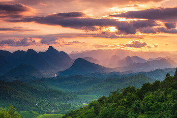 Fototapeta na wymiar Beautiful sunset on high mountain in Mae Moei National park, Tak province, Thailand.
