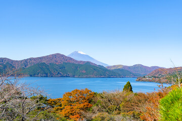 秋の芦ノ湖　神奈川県箱根町