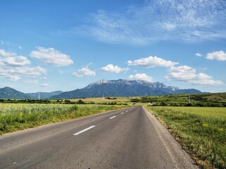 road to the mountains