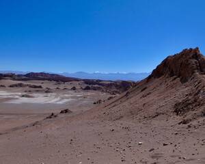 Fototapeta na wymiar Valley of the moon landscape in Atacama salt desert, Chile