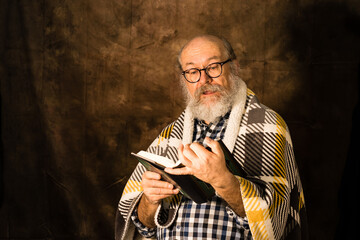 Baby boomer is reading passionaly