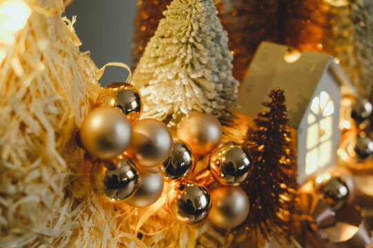 Details of Self Made Christmas Wreath with Lights for Winter holidays tradition, Lght garland, Natural and Ecofriendly Materials