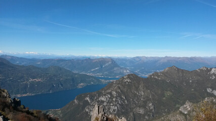 Obraz premium Mountains and lakes around North Italy