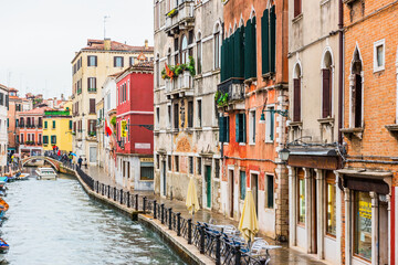 Fototapeta na wymiar Venice canal and traditional colorful Venetian houses view. Classical Venice skyline. Venice, Italy.
