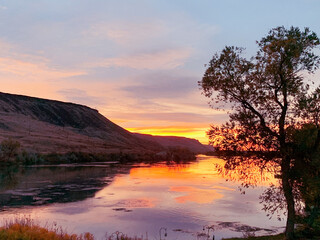 Fototapeta na wymiar Sunrise on the Snake River