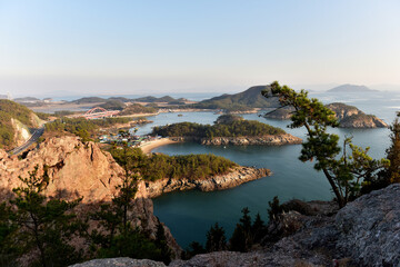 Fototapeta premium 한국의 아름다운 섬 전라북도 선유도의 풍경과 석양