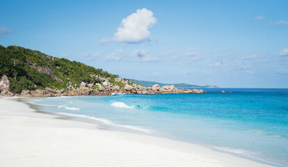Fototapeta na wymiar Most beautiful beach on La Digue Seychelles