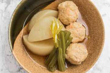 蕪と鶏団子の煮物
