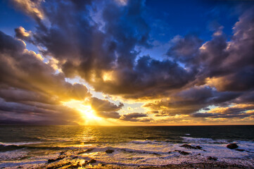 黄金岬の夕陽　留萌市