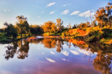 D Dubbo down from foot bridge