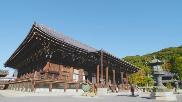 よく晴れた秋の日、知恩院御影堂　4K UHD