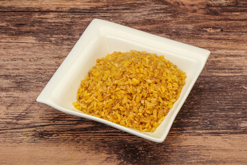 Vegetarian cuisine - dry bulgur for cooking