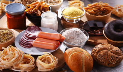 Composition with variety of food products containing gluten